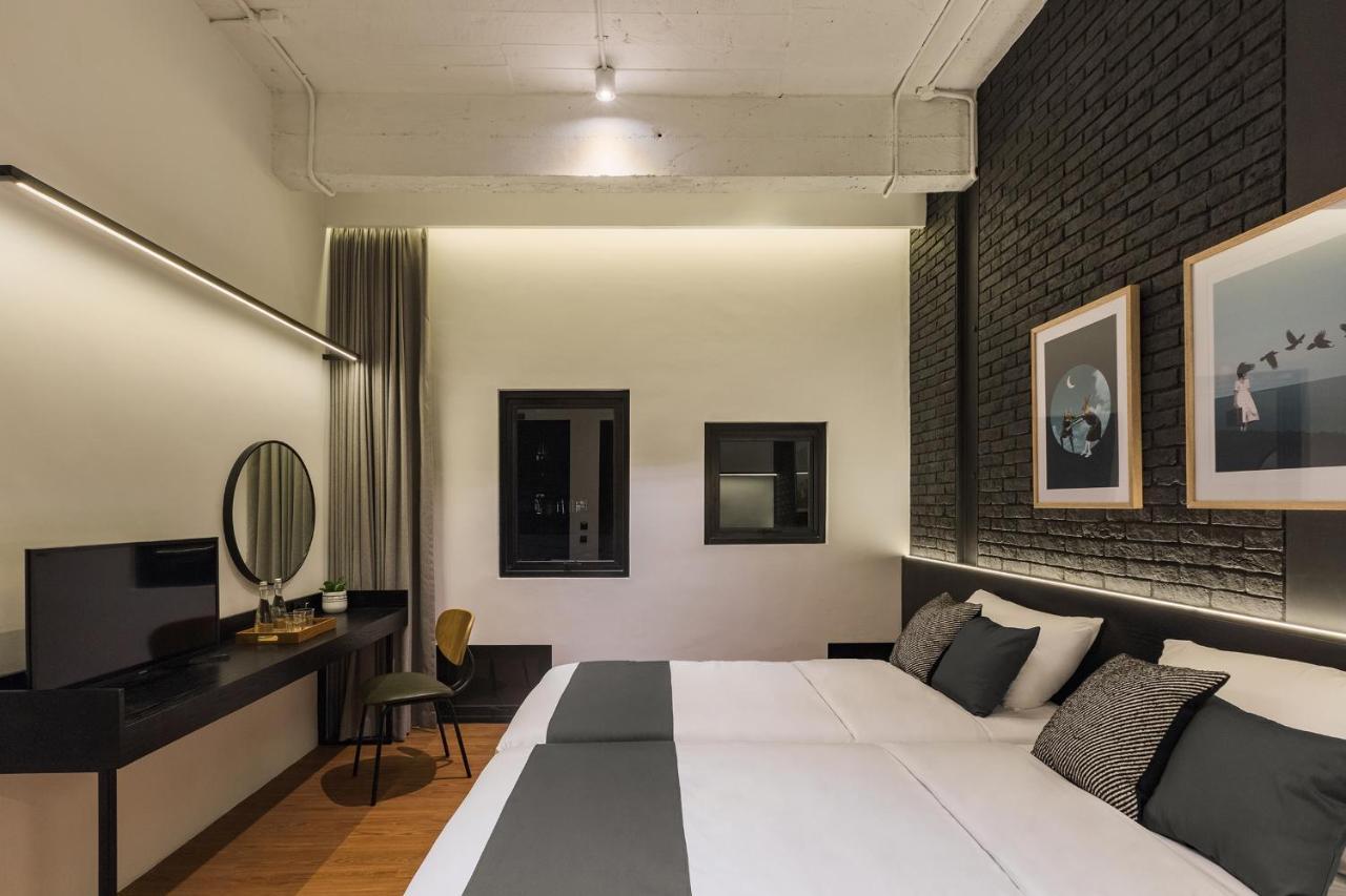 Qub Rooms Семаранг Екстериор снимка